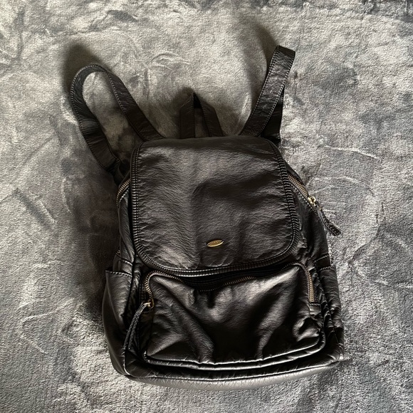Backpack - Picture 1 of 5